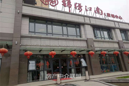 北海花园四楼毛坯带车库3室2厅1卫103㎡49万